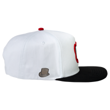 Cargar imagen en el visor de la galería, Gorra JC HATS Jump White Black Classic
