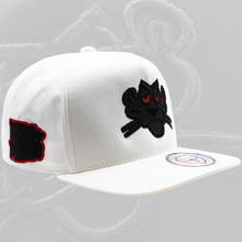 Cargar imagen en el visor de la galería, Culiacan La Pantera Bordado Blanco Gorra Ferreti

